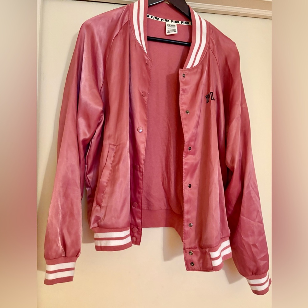 Victoria's Secret Pink satin bomber style jacket. Statue of Liberty 🗽